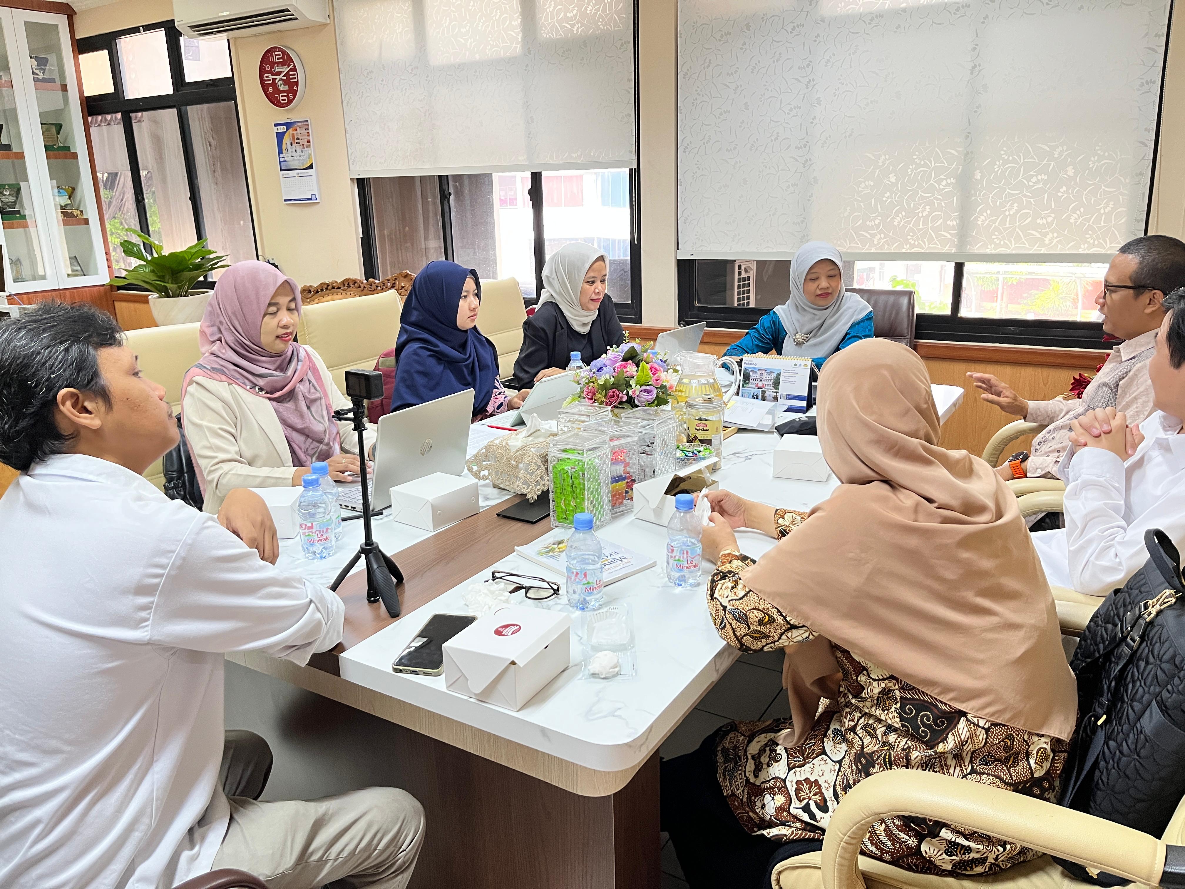 Benchmarking PGMI UIN Raden Mas Said Surakarta ke UIN Syarif Hidayatullah Jakarta: Penguatan Regulasi Kebijakan Inklusi di Tingkat Universitas